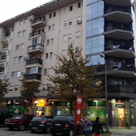 Apartman Mile Lejlighed Subotica Eksteriør billede