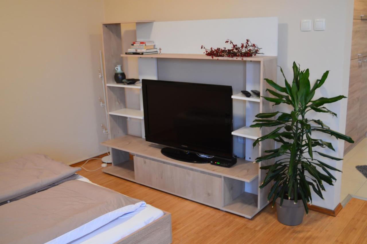 Apartman Mile Lejlighed Subotica Eksteriør billede